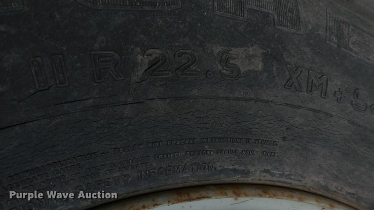 image for item DW9512 1997 Ford L9000 dump truck