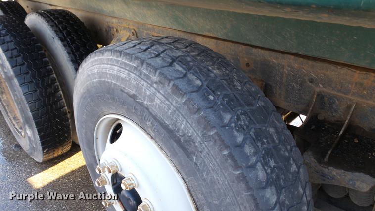 image for item DW9512 1997 Ford L9000 dump truck