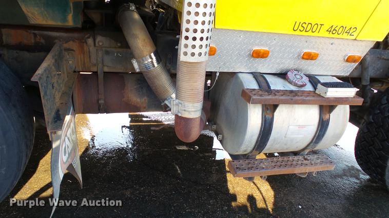 image for item DW9512 1997 Ford L9000 dump truck