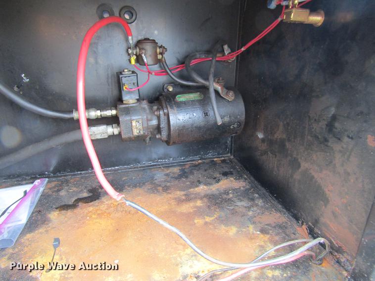 image for item DW9513 2011 Shopbuilt dump trailer