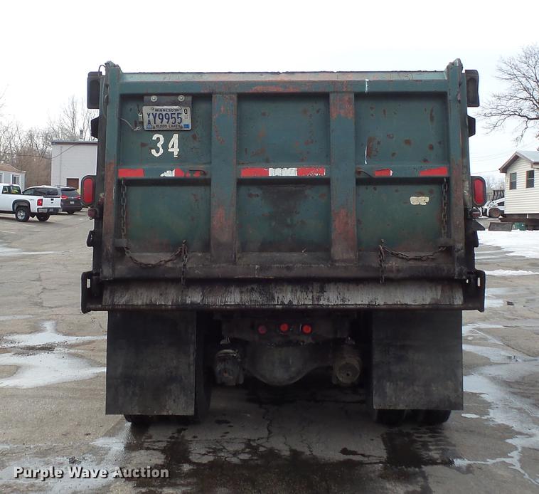 image for item DW9515 1993 Ford LT8000 dump truck