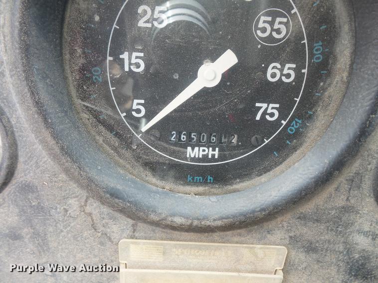 image for item DW9515 1993 Ford LT8000 dump truck