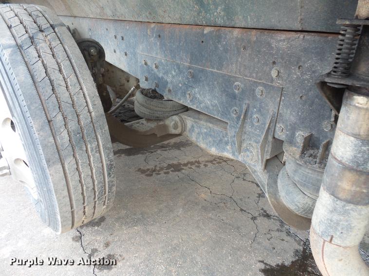 image for item DW9515 1993 Ford LT8000 dump truck