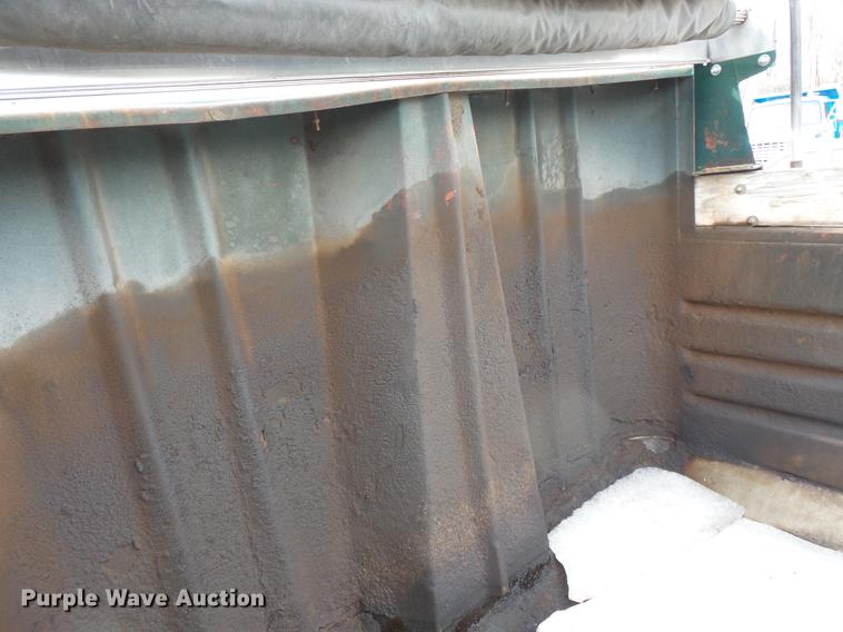 image for item DW9515 1993 Ford LT8000 dump truck