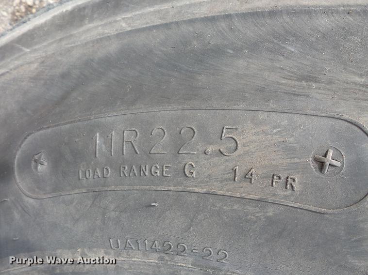 image for item DW9515 1993 Ford LT8000 dump truck