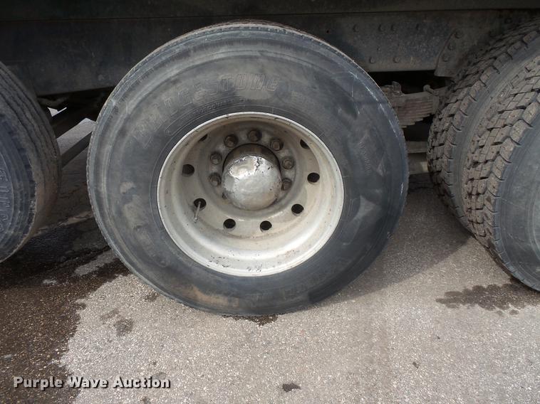 image for item DW9515 1993 Ford LT8000 dump truck