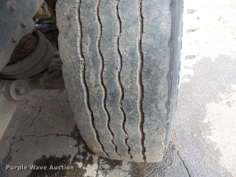 image for item DW9515 1993 Ford LT8000 dump truck