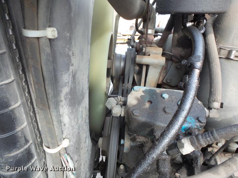 image for item DW9516 1990 Ford L8000 tank truck