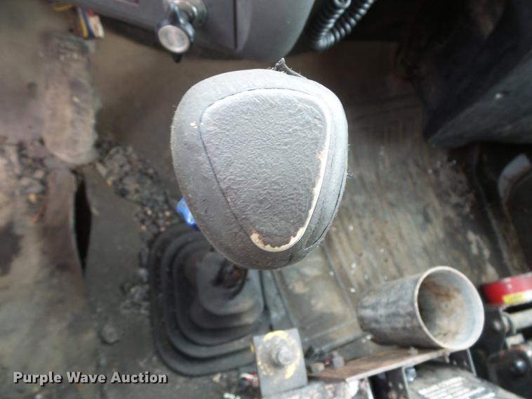 image for item DW9517 1997 Ford LT8000 dump truck