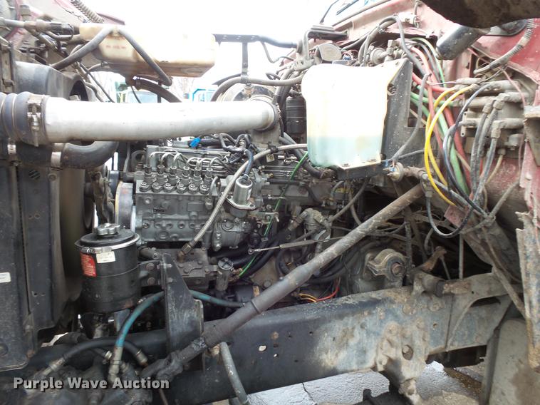 image for item DW9517 1997 Ford LT8000 dump truck