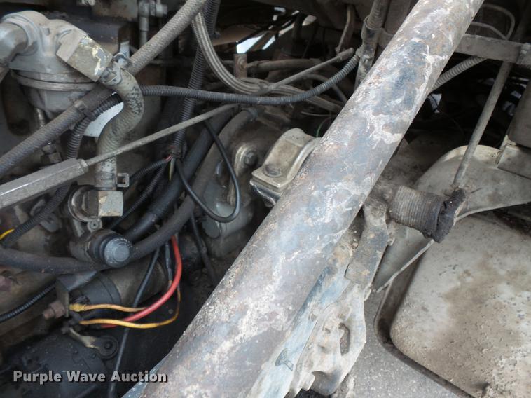 image for item DW9517 1997 Ford LT8000 dump truck