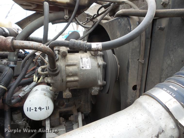 image for item DW9517 1997 Ford LT8000 dump truck