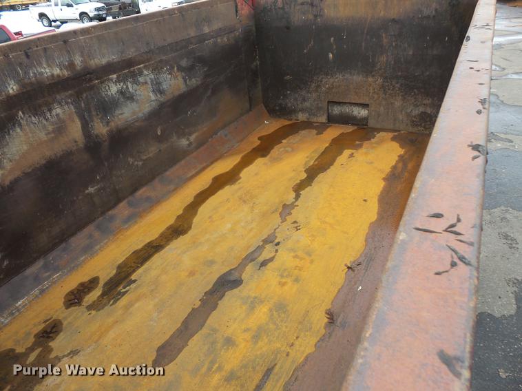 image for item DW9517 1997 Ford LT8000 dump truck