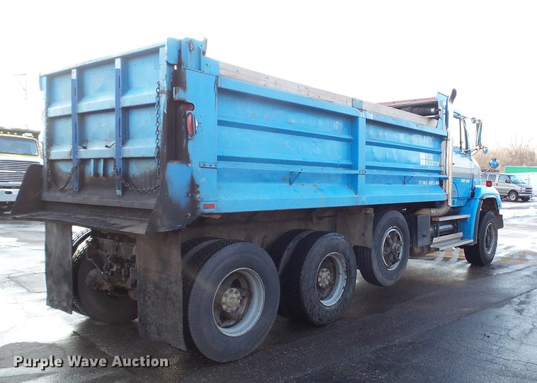 image for item DW9519 1987 Freightliner FLC112 dump truck