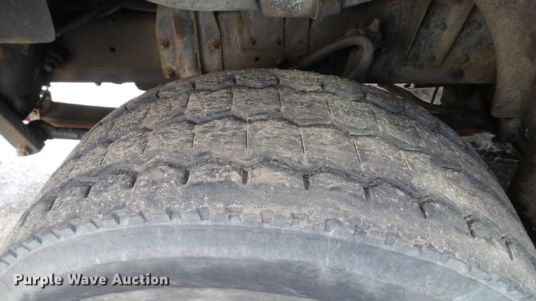 image for item DW9519 1987 Freightliner FLC112 dump truck