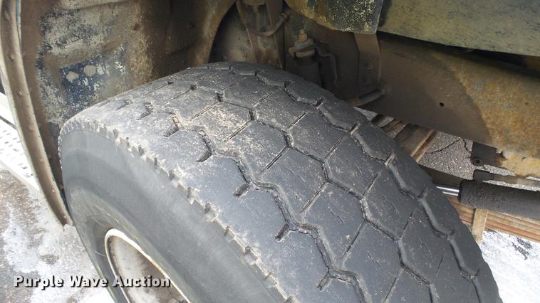 image for item DW9519 1987 Freightliner FLC112 dump truck