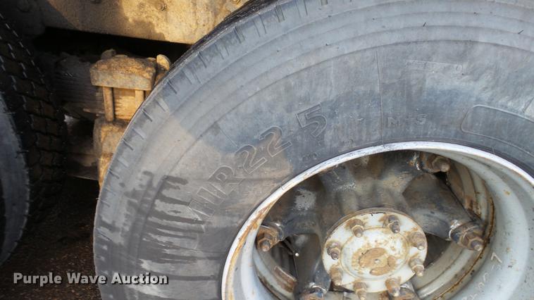 image for item DW9519 1987 Freightliner FLC112 dump truck