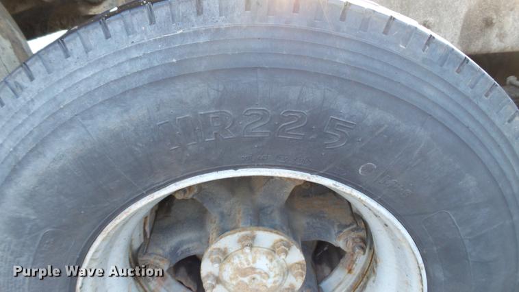 image for item DW9519 1987 Freightliner FLC112 dump truck