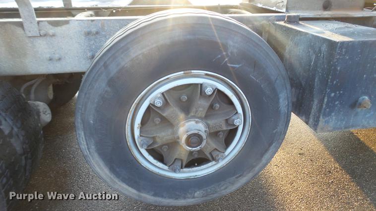 image for item DW9519 1987 Freightliner FLC112 dump truck