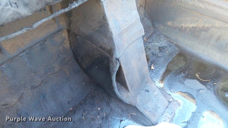 image for item DW9519 1987 Freightliner FLC112 dump truck