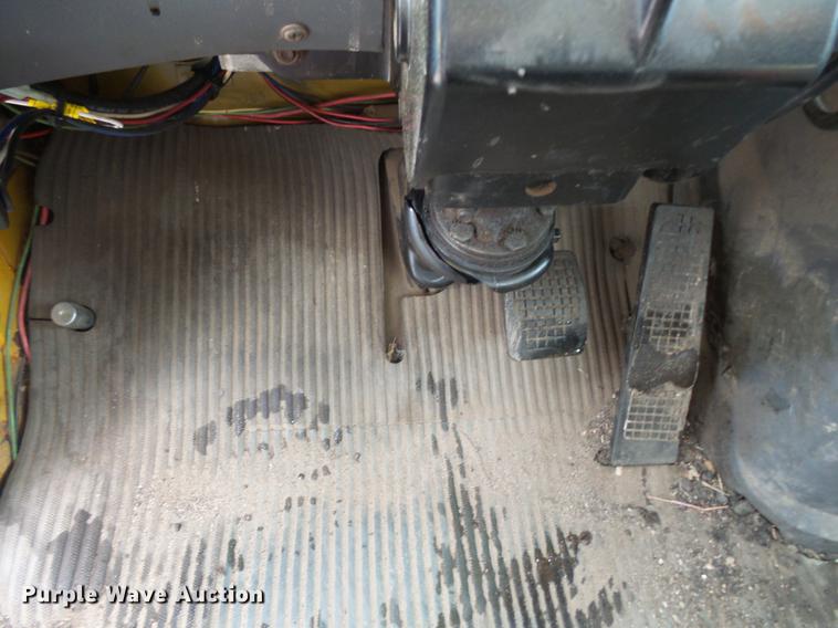 image for item DW9520 1991 Ford LN8000 dump truck