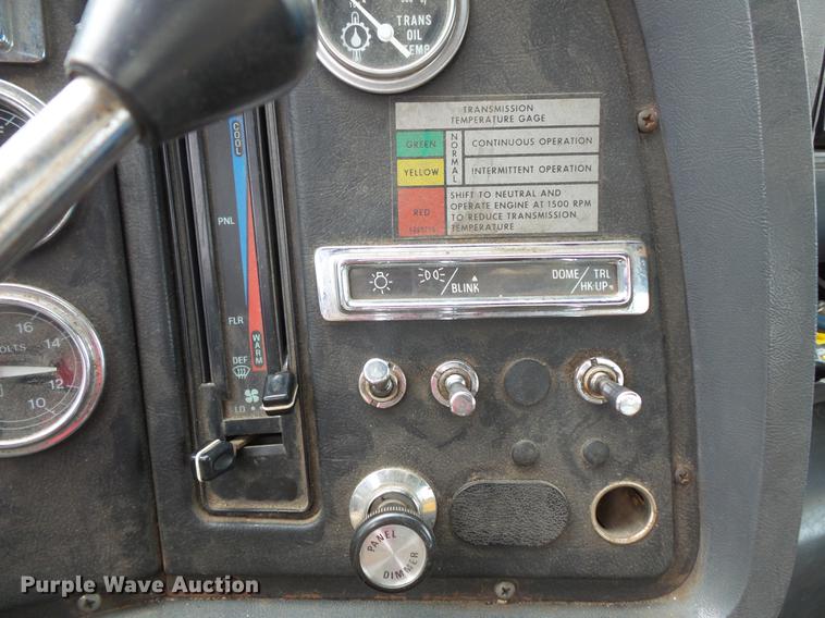 image for item DW9520 1991 Ford LN8000 dump truck