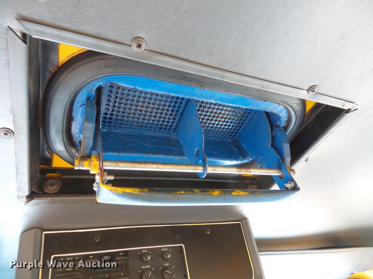 image for item DW9520 1991 Ford LN8000 dump truck