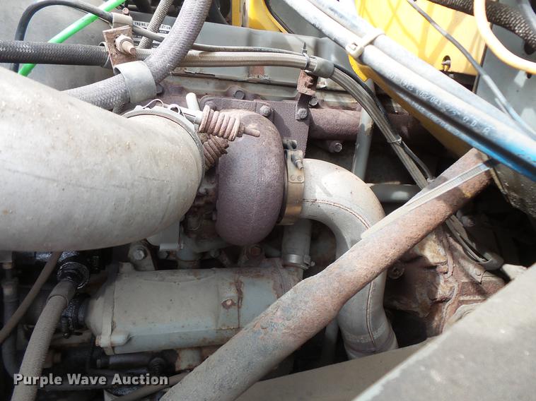 image for item DW9520 1991 Ford LN8000 dump truck