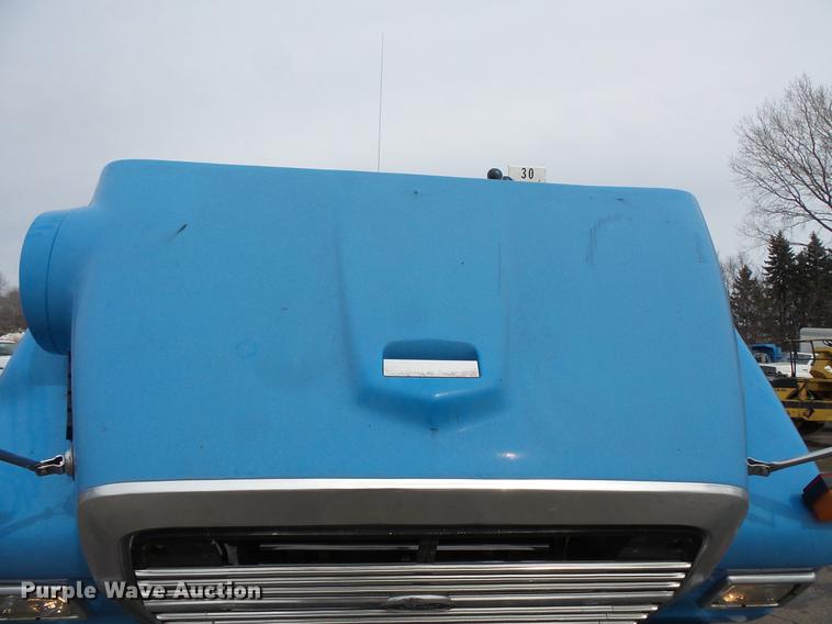 image for item DW9520 1991 Ford LN8000 dump truck