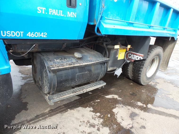 image for item DW9520 1991 Ford LN8000 dump truck