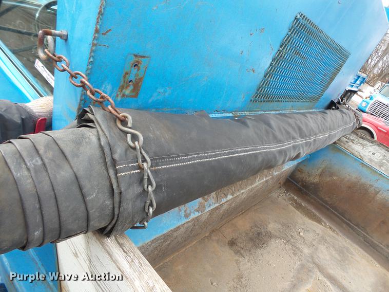 image for item DW9520 1991 Ford LN8000 dump truck