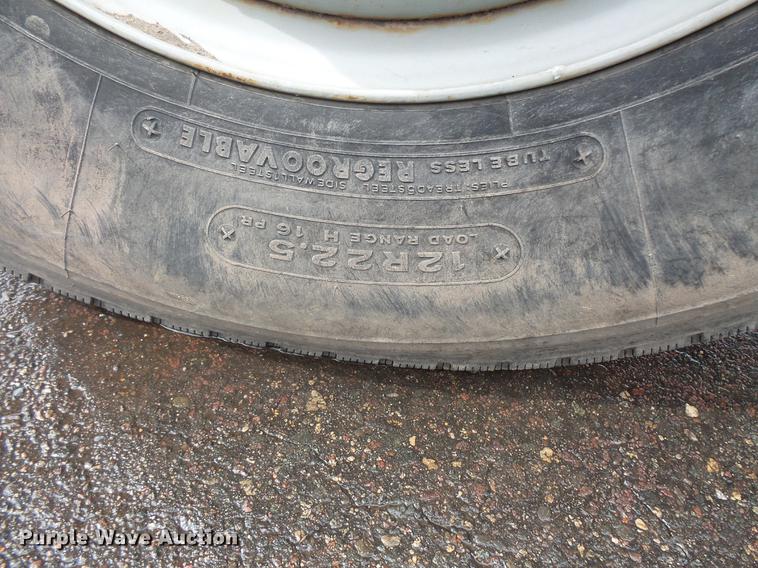 image for item DW9520 1991 Ford LN8000 dump truck