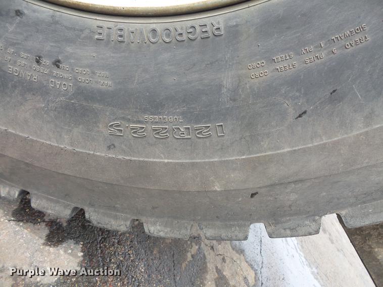 image for item DW9520 1991 Ford LN8000 dump truck