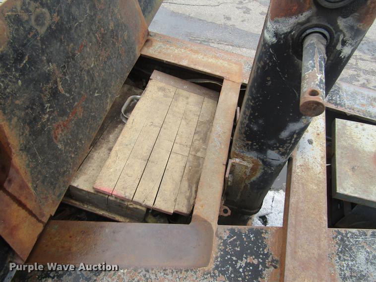 image for item DW9521 1997 Towmaster OT-20LP equipment trailer