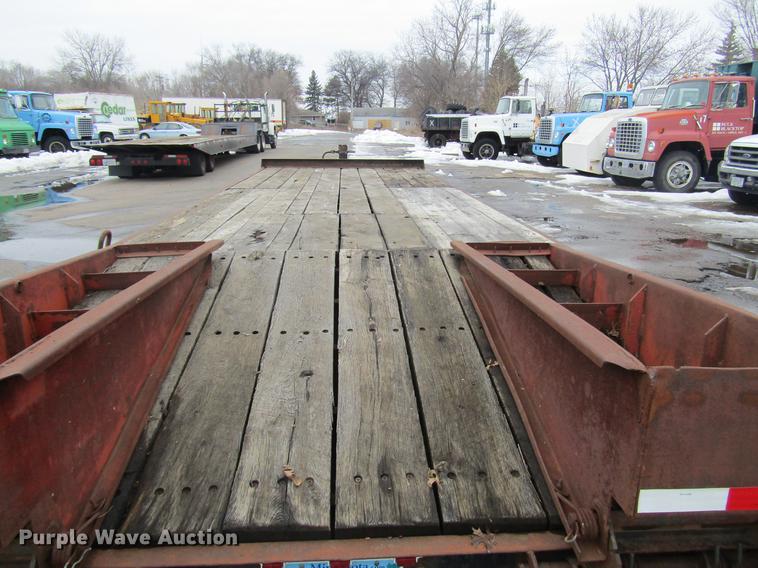 image for item DW9521 1997 Towmaster OT-20LP equipment trailer