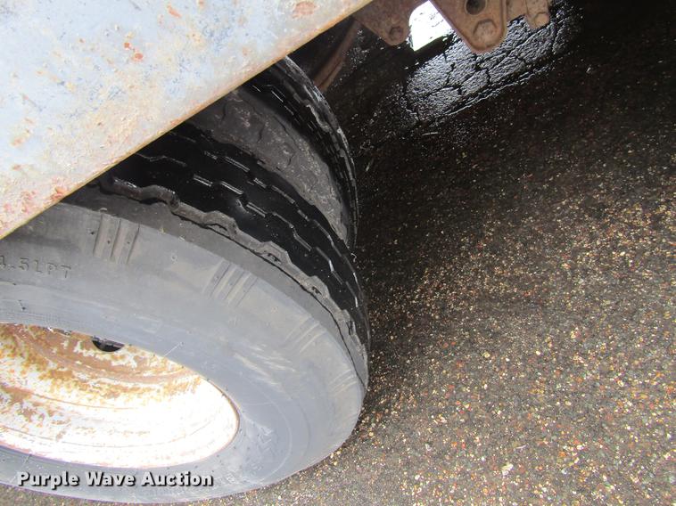 image for item DW9521 1997 Towmaster OT-20LP equipment trailer