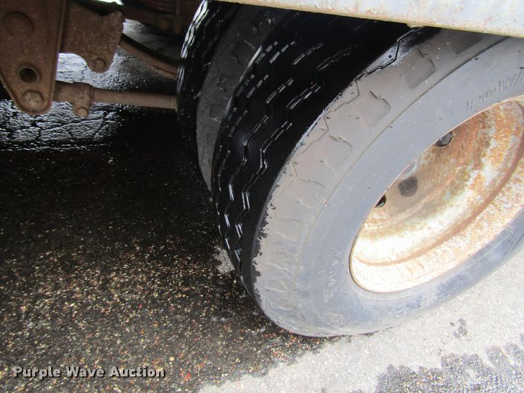 image for item DW9521 1997 Towmaster OT-20LP equipment trailer