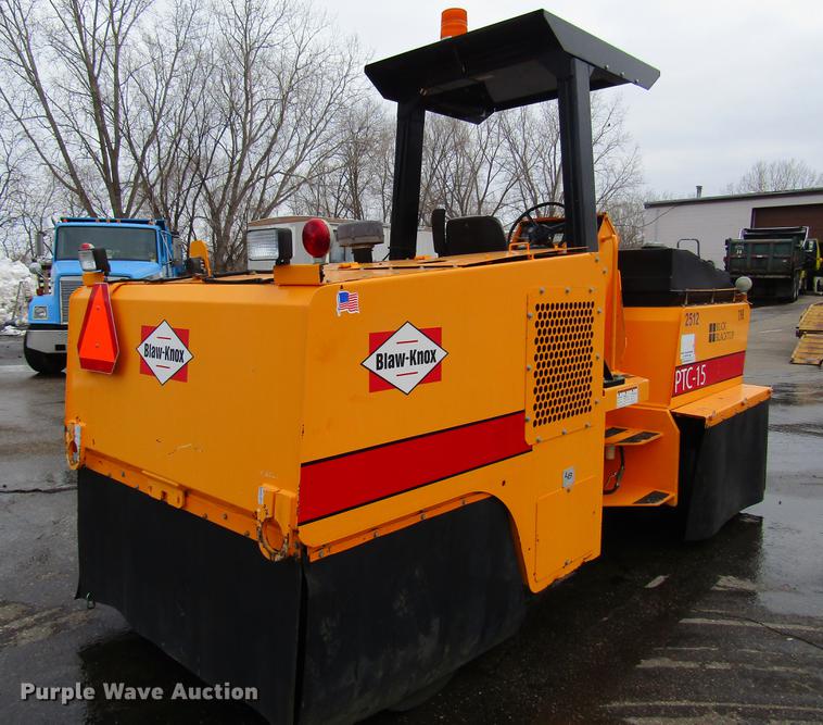 image for item DW9524 2013 Blaw Knox PTC-15 pneumatic roller
