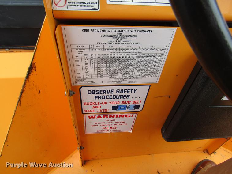 image for item DW9524 2013 Blaw Knox PTC-15 pneumatic roller