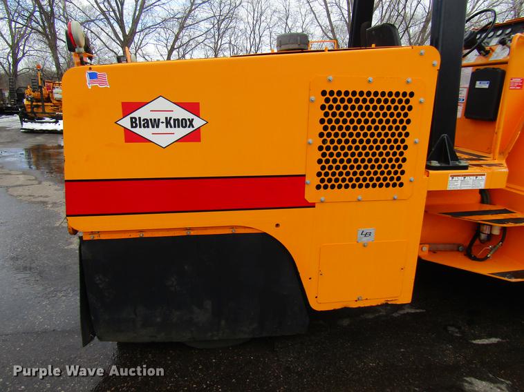 image for item DW9524 2013 Blaw Knox PTC-15 pneumatic roller