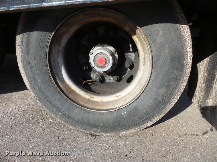 image for item DW9526 1999 Landoll ST TRL drop deck traveling axle tilt deck trailer