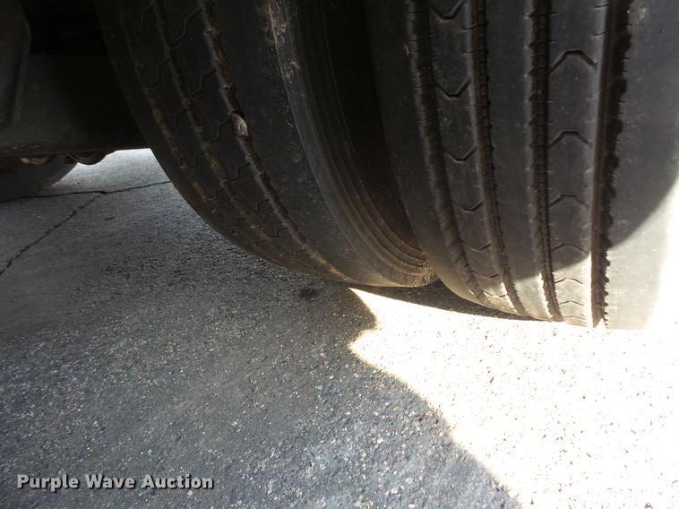 image for item DW9526 1999 Landoll ST TRL drop deck traveling axle tilt deck trailer