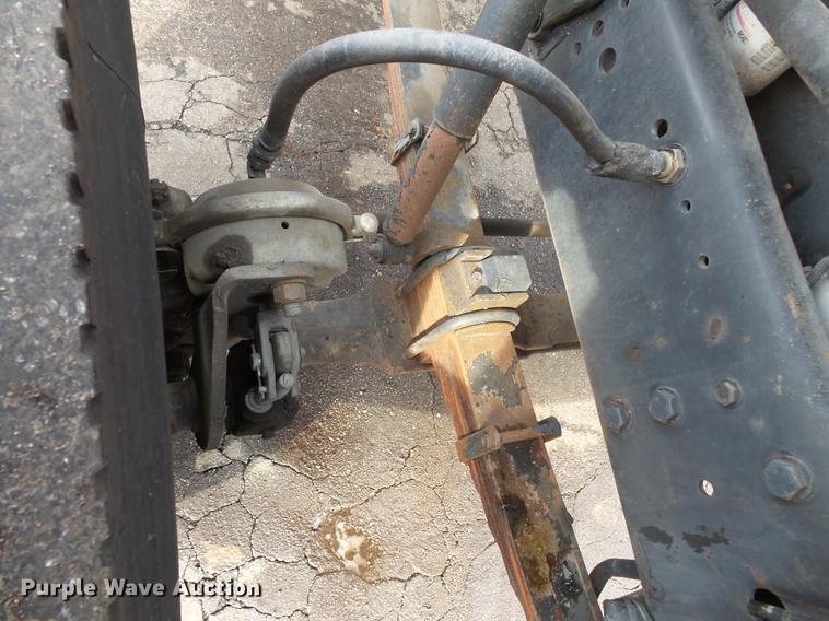 image for item DW9527 1995 Ford LT9000 semi truck