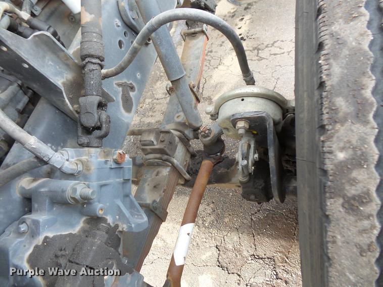 image for item DW9527 1995 Ford LT9000 semi truck