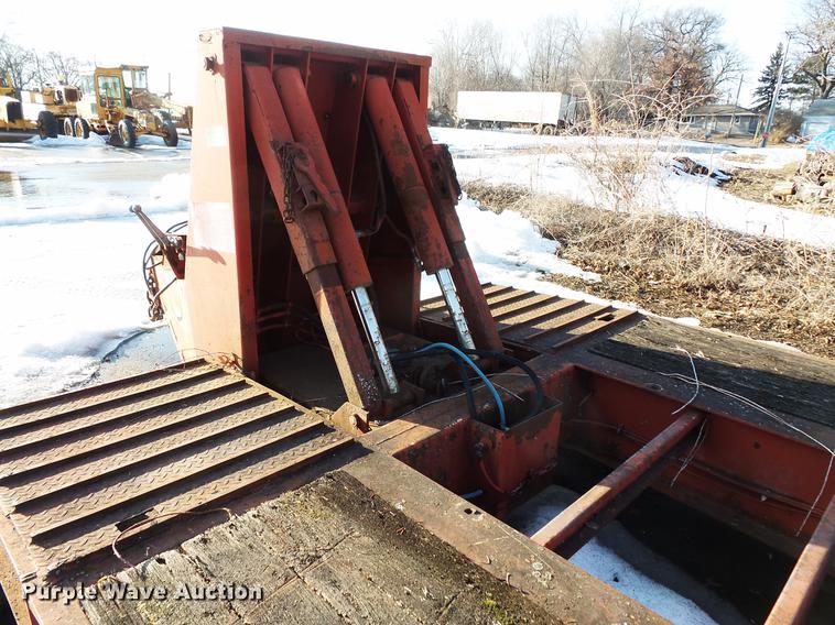 image for item DW9528 1994 Trail-Eze DP20H20 equipment trailer