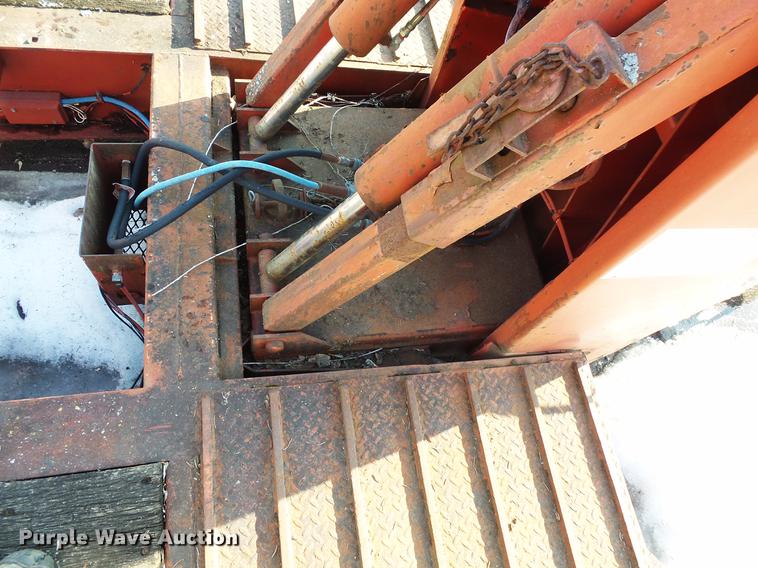 image for item DW9528 1994 Trail-Eze DP20H20 equipment trailer