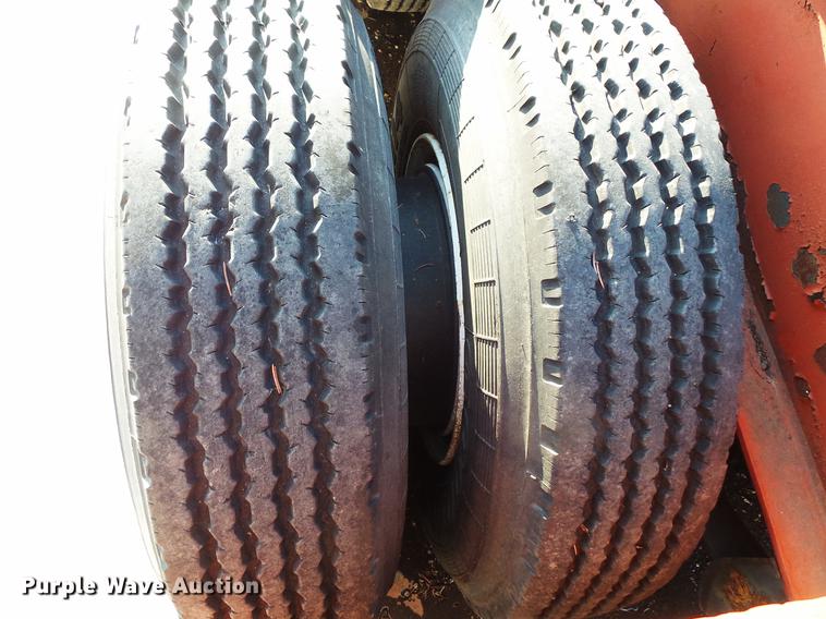 image for item DW9528 1994 Trail-Eze DP20H20 equipment trailer