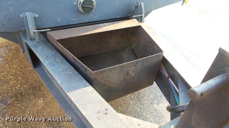 image for item DW9530 2003 BWS 21TT102 tilt deck equipment trailer