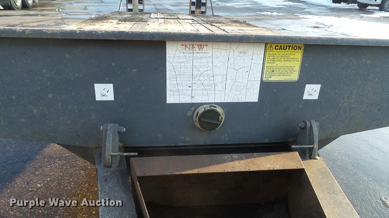 image for item DW9530 2003 BWS 21TT102 tilt deck equipment trailer