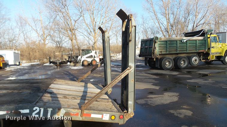 image for item DW9530 2003 BWS 21TT102 tilt deck equipment trailer